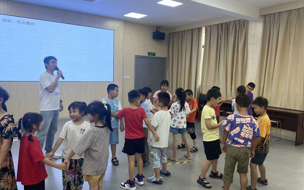 松滋龙观乡中心学校